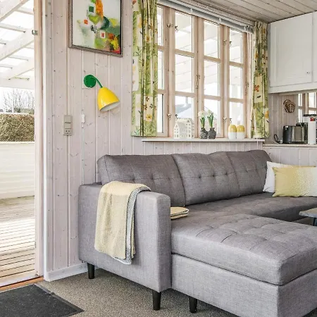 5 Person Holiday In